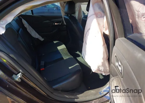 2015 Chevrolet Malibu 2Lt z USA, uszkodzony, nr VIN 1G11D5SL9FF144707